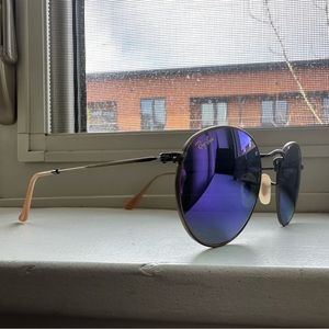 RAY-BAN ROUND SUNGLASSES W/ PURPLE LENS